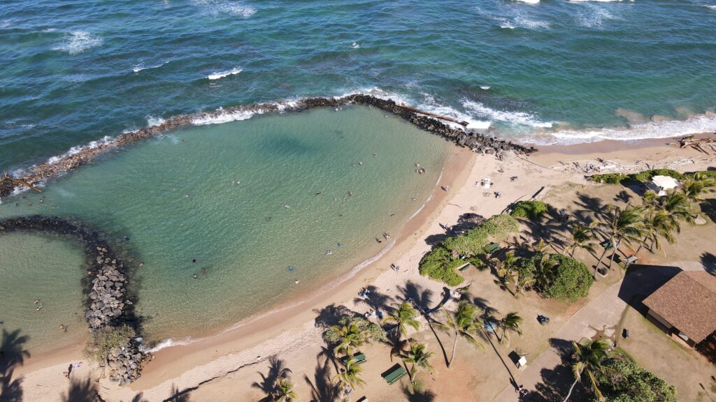 overview of pools at lydgate beach park