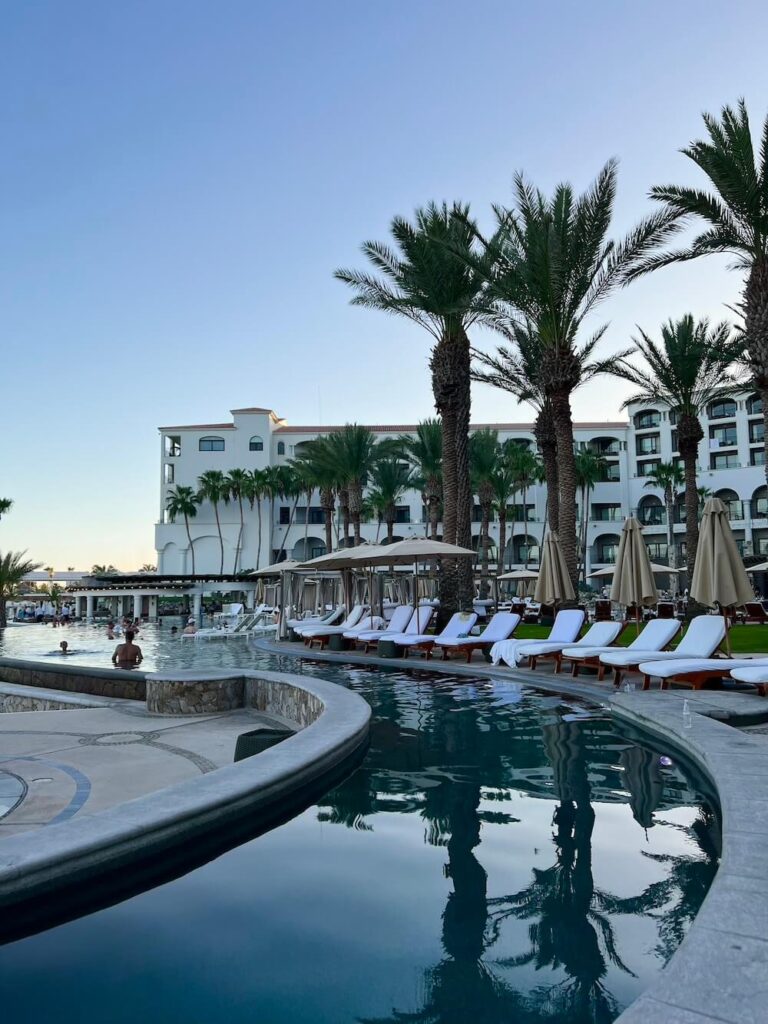 hilton los cabos pool and chairs