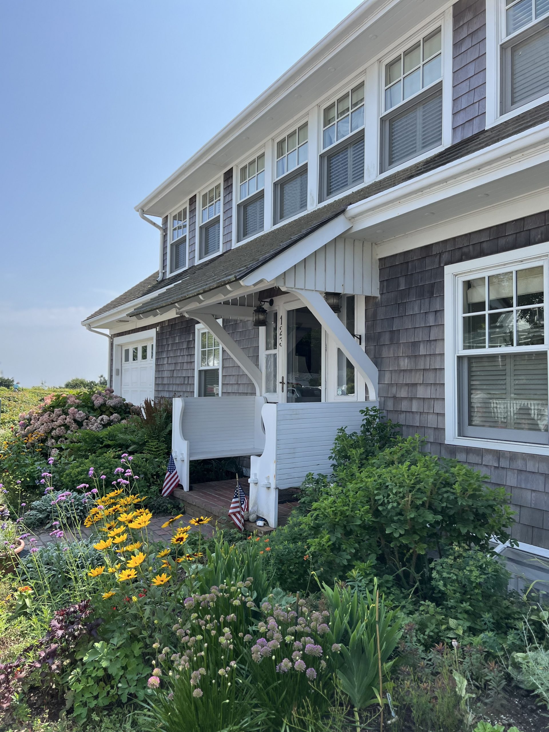 Cottage home in martha's vineyard